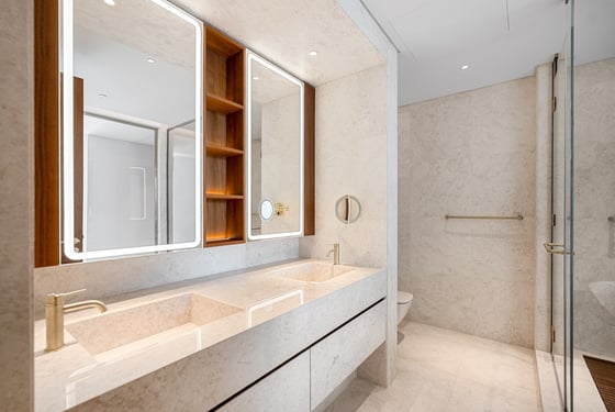 Design-Led Beachfront Living | 2BR Apartment, picture 10