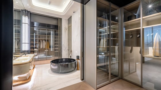 Refined Apartment at Waldorf Astoria Residences, picture 16