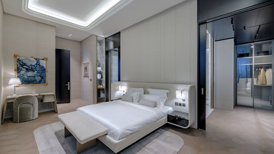 Refined Apartment at Waldorf Astoria Residences, picture 11