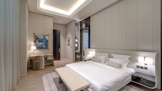 Refined Apartment at Waldorf Astoria Residences, picture 13