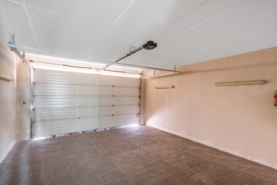 ** Renovation Opportunity | Entertainment Foyer **, picture 25