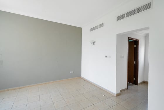 ** Renovation Opportunity | Entertainment Foyer **, picture 21