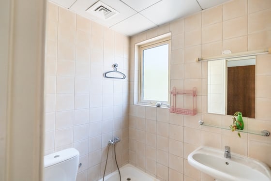 ** Renovation Opportunity | Entertainment Foyer **, picture 18