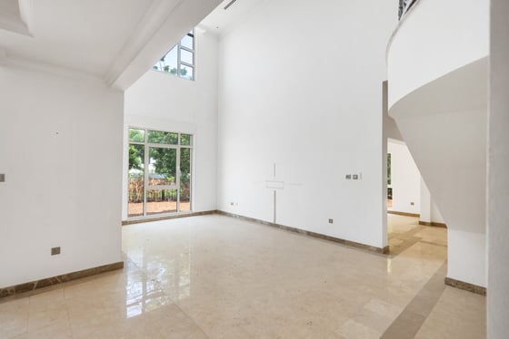 ** Renovation Opportunity | Entertainment Foyer **, picture 7