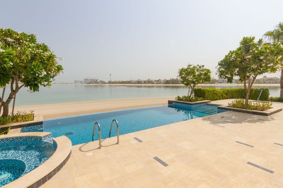 1 of 4 Classic Luxury Tip Villa in Palm Jumeirah, picture 3