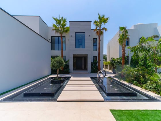 Exquisite Waterfront Villa in Jumeirah Islands, picture 17