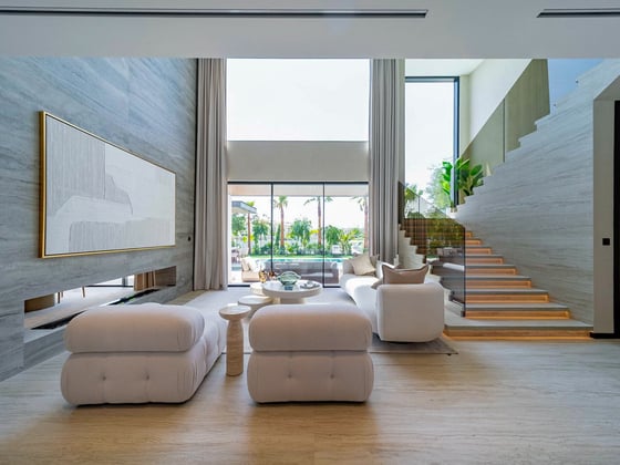 Exquisite Waterfront Villa in Jumeirah Islands, picture 2
