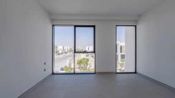 Luxury Corner Home | Near Park and Pool | Warranty, picture 21