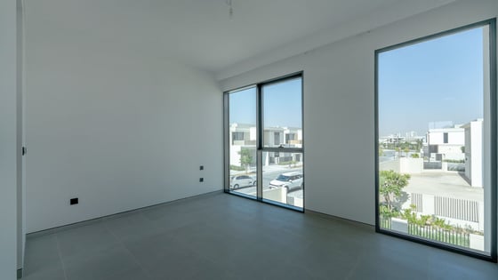 Luxury Corner Home | Near Park and Pool | Warranty, picture 19