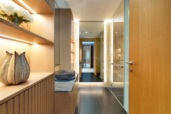 Luxurious 3 Bed Apartment in Bvlgari Residences, picture 19