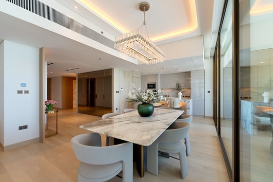 Luxurious 3 Bed Apartment in Bvlgari Residences, picture 8