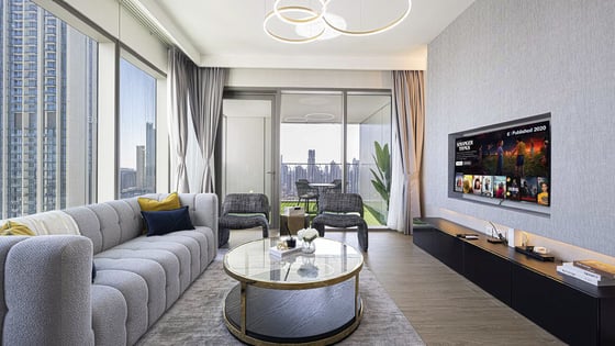 Elegant Zabeel Apartment with Burj Khalifa Views, picture 1
