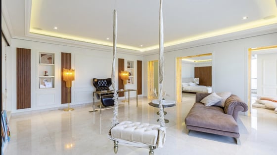 Majestic Villa for Sale In Emirates HIlls, picture 9