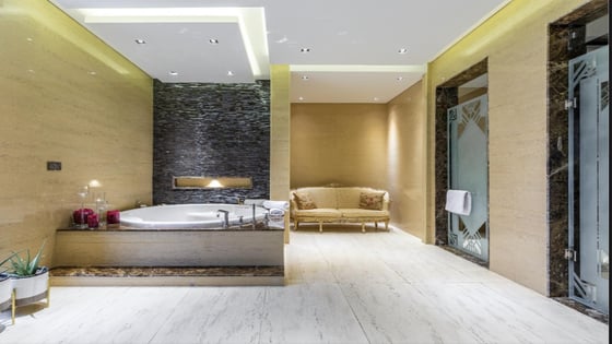 Majestic Villa for Sale In Emirates HIlls, picture 5