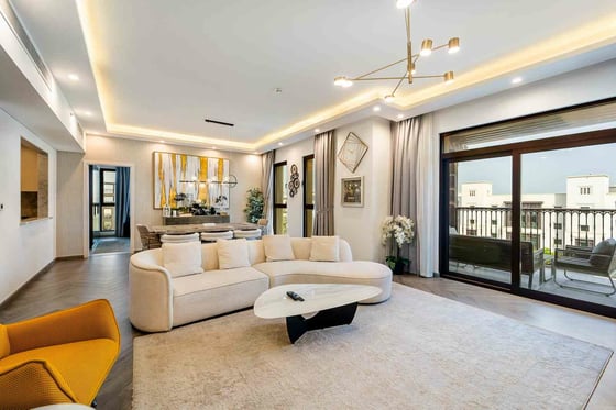 Elegant 4BR | Spacious Layout | Prime Location, picture 11