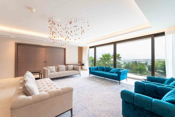 Ultra Luxury | Palm and Beach View | Spacious, picture 3