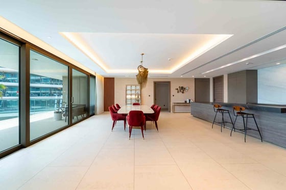 Ultra Luxury | Palm and Beach View | Spacious, picture 13