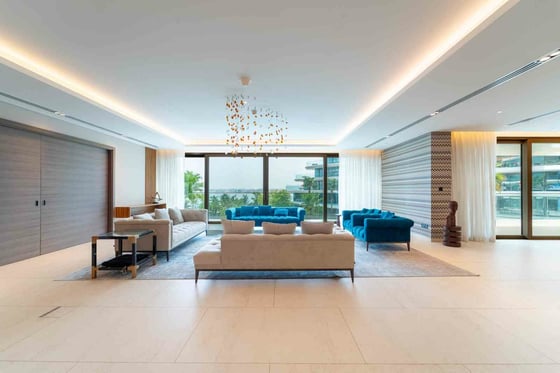 Ultra Luxury | Palm and Beach View | Spacious, picture 5