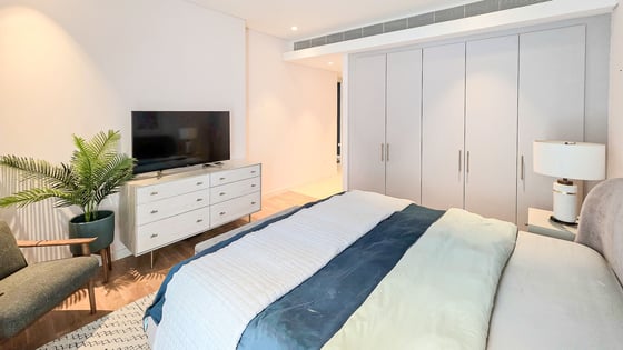 Upgraded apartment in Bluewaters with amazing sea views, picture 11