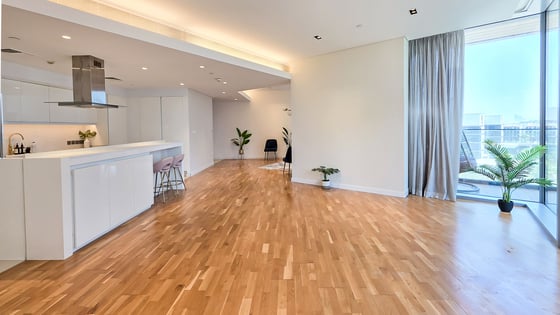 Upgraded apartment in Bluewaters with amazing sea views, picture 1