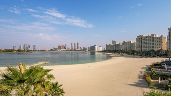 Luxurious villa in Palm Jumeirah with beach access, picture 17