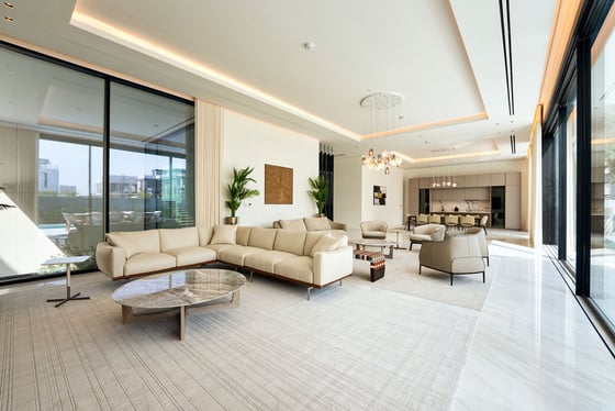 Fully Furnished| Skyline View |Prime Location, picture 4