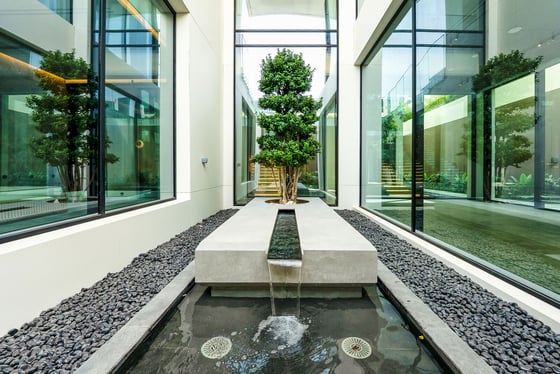 Fully Furnished| Skyline View |Prime Location, picture 8