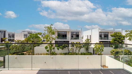 Stunning Villa in District One | Private Pool | Exquisite Marble Finishes, picture 18
