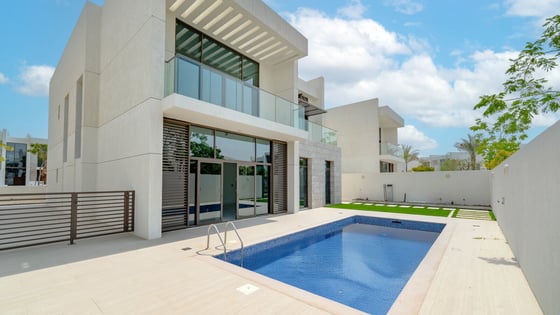 Stunning Villa in District One | Private Pool | Exquisite Marble Finishes, picture 1