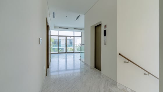 Stunning Villa in District One | Private Pool | Exquisite Marble Finishes, picture 7