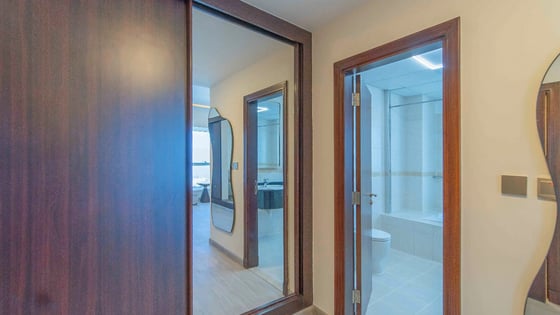 Upgraded apartment in Dubai Marina with palm views, picture 24