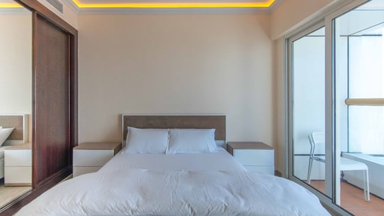 Upgraded apartment in Dubai Marina with palm views, picture 28