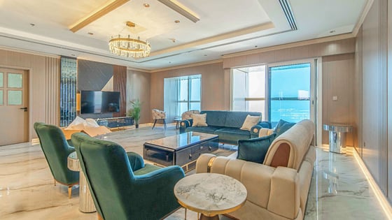 Upgraded apartment in Dubai Marina with palm views, picture 12