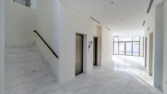 Luxury Villa | District One Phase III | Elegant, picture 2