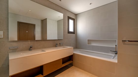 Luxury 5BR Villa | District One Phase III | Prime, picture 13