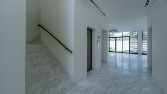 Exquisite 5BR Villa | District One Phase III, picture 14