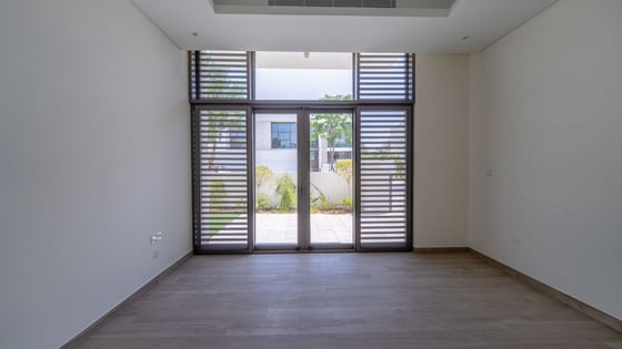 Exquisite 5BR Villa | District One Phase III, picture 13