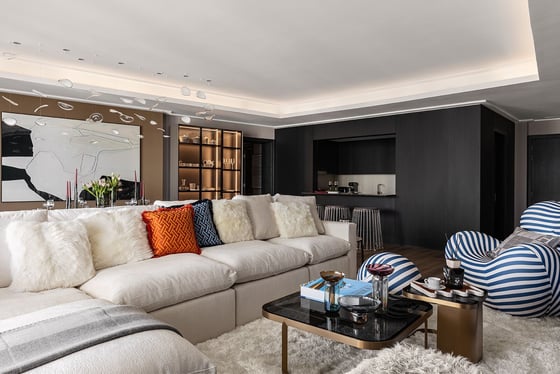 Luxury 4BR | Burj and Fountain Views | High Floor, picture 5