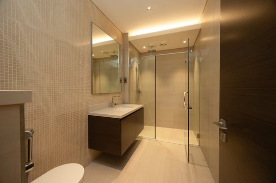 Custom Waterfront Villa | Luxury | Prime Location, picture 16