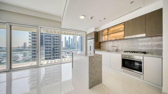 Stunning apartment in Bluewaters with full sea view, picture 3