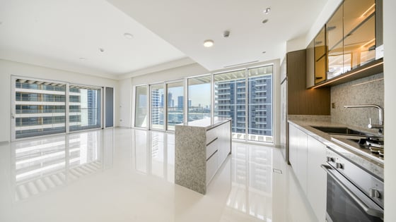 Stunning apartment in Bluewaters with full sea view, picture 2