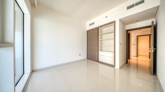 Stunning apartment in Bluewaters with full sea view, picture 8