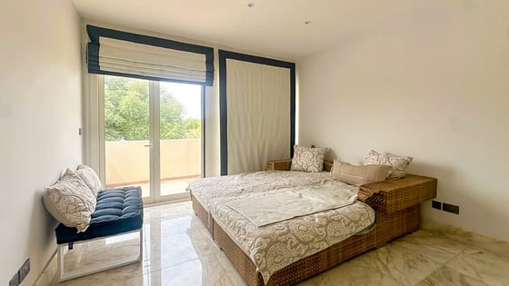 Awesome villa in Arabian Ranches with private pool, picture 8