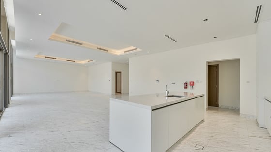 Stunning Villa in MBR City with community view, picture 2