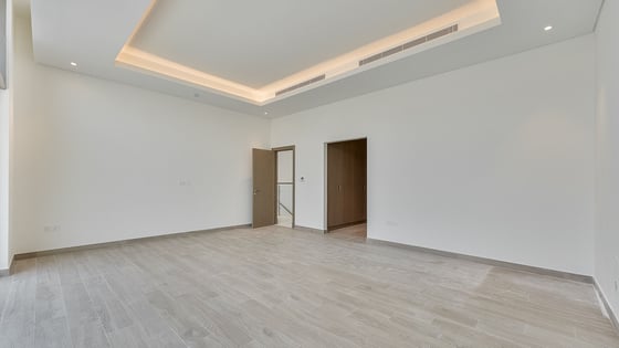 Stunning Villa in MBR City with community view, picture 24