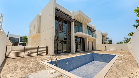 Stunning Villa in MBR City with community view, picture 38