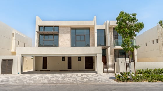 Stunning Villa in MBR City with community view, picture 40