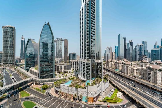 Luxury Furnished with Iconic Skyline Views, picture 1