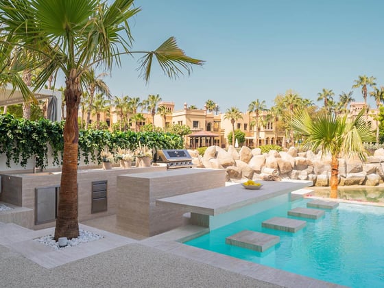 Stunning Villa | Luxurious Living | Private Pool &amp; Gym, picture 31
