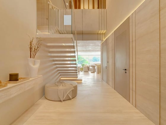 Stunning Villa | Luxurious Living | Private Pool &amp; Gym, picture 9